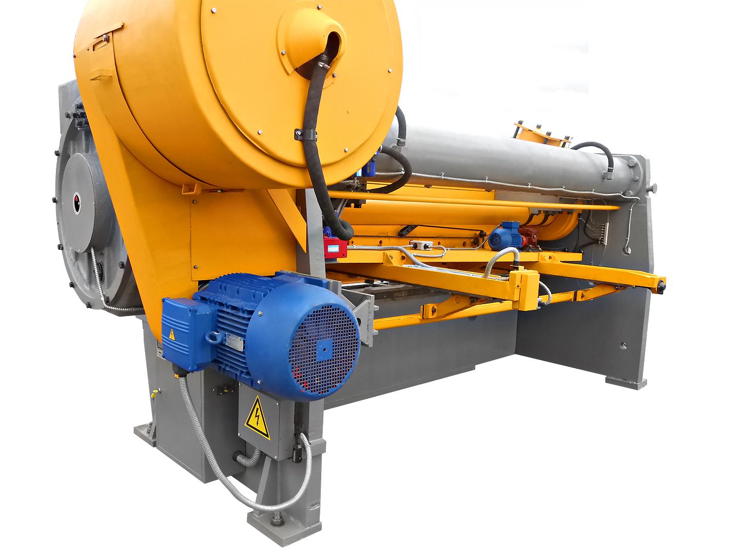 Ножницы  гильотинные пневматические с гидравлическим прижимом модели НА3224. Вид сзади