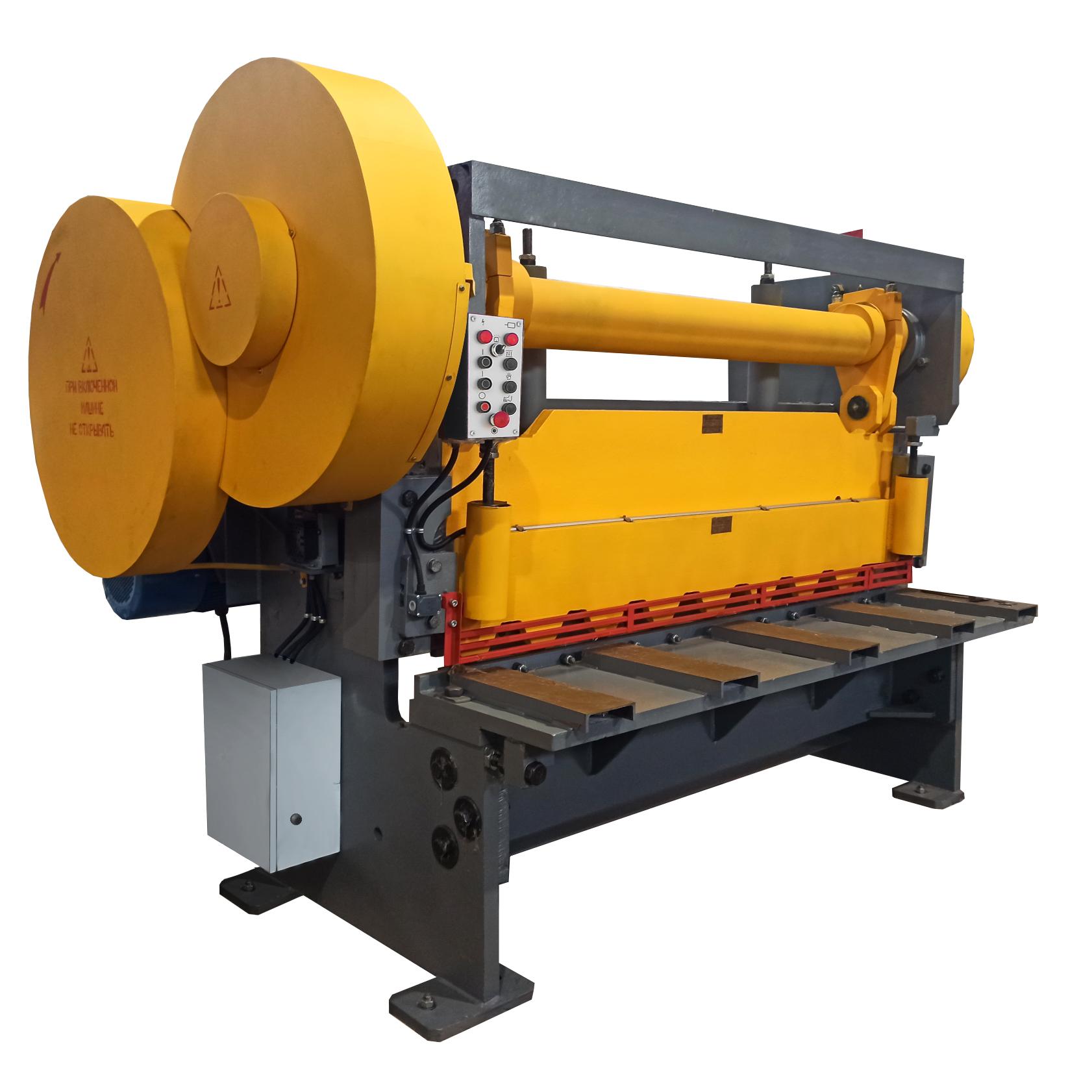 Ножницы гильотинные электромеханические модели МНГ13. Общий вид