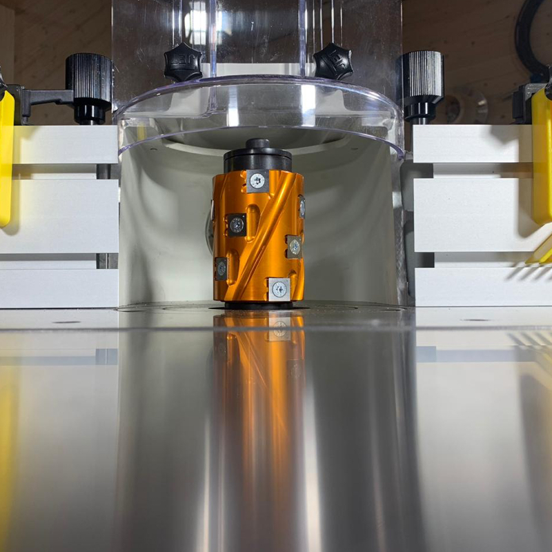 Насадная фреза-шейпер-кукуруза 694.019.30 CMT PLANING AND JOINTING SPIRAL CUTTER HEAD