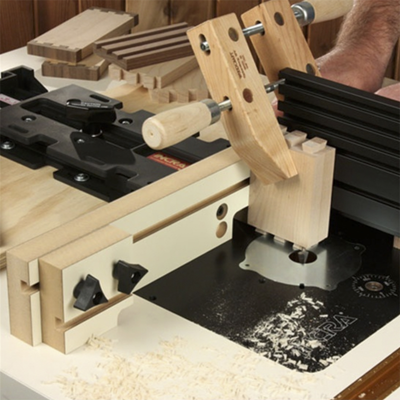 Параллельный упор INCRA Jig Fence System и Позиционер Original INCRA Jig на фрезерном столе для изготовление ящичных соединений