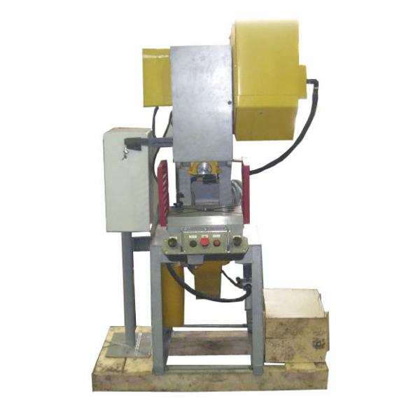 Пресс механический однокривошипный модели К2019Г. Вид спереди